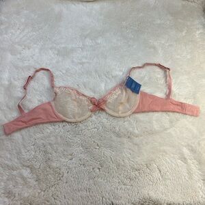 Simply Vera Vera Wang NWT Soft Pink Lace Bra w/ Bow Women’s 36C Valentine’s Day